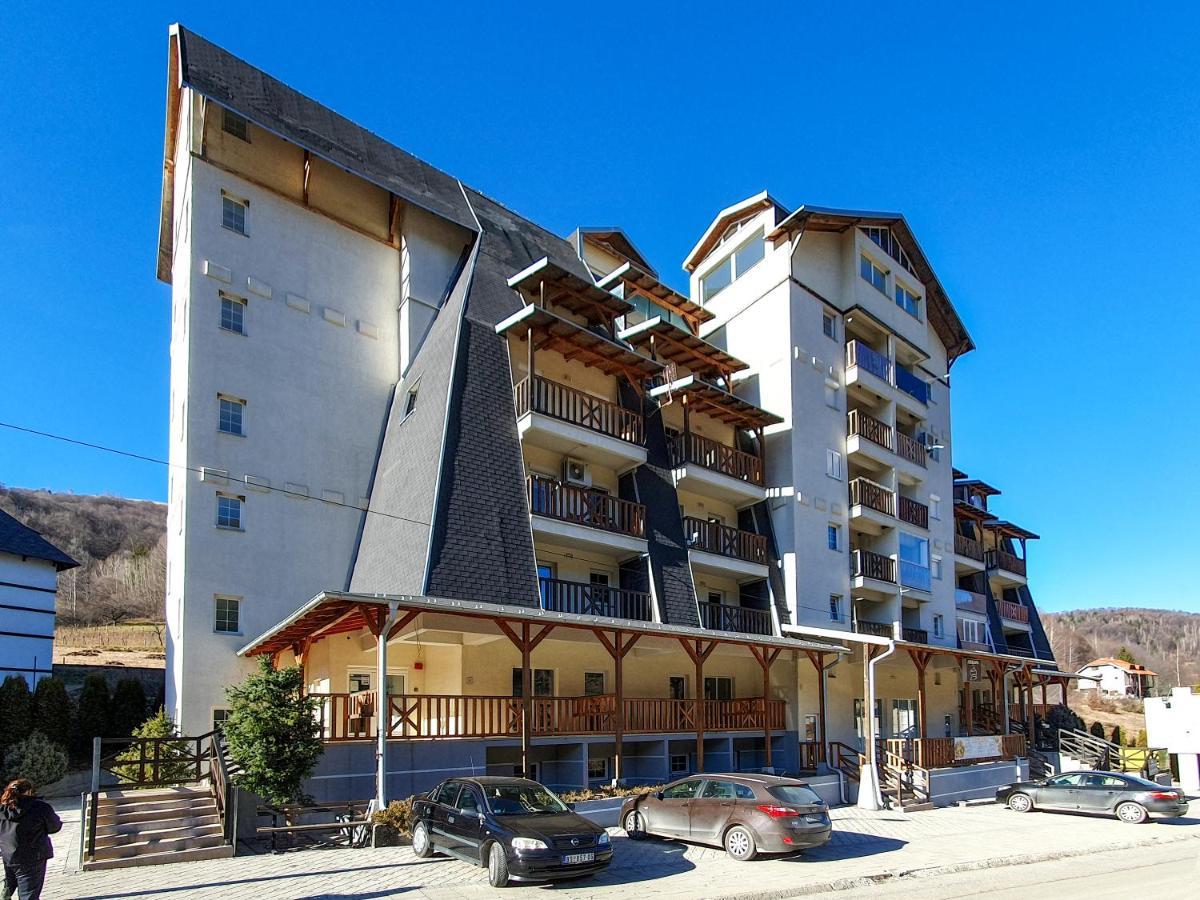 Apartman Cvejic - Suncani Apartmani Brzece Exterior photo